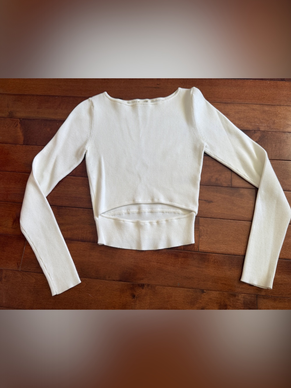 Aritzia Wilfred Cropped Ribbed Knit Long Sleeve Top with cut out size S